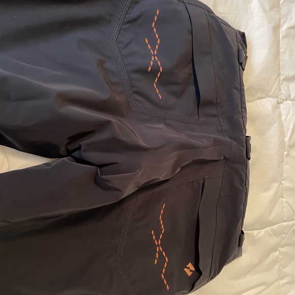 Ladies Mountain Force snow/ski pants. - Picture 3 of 3